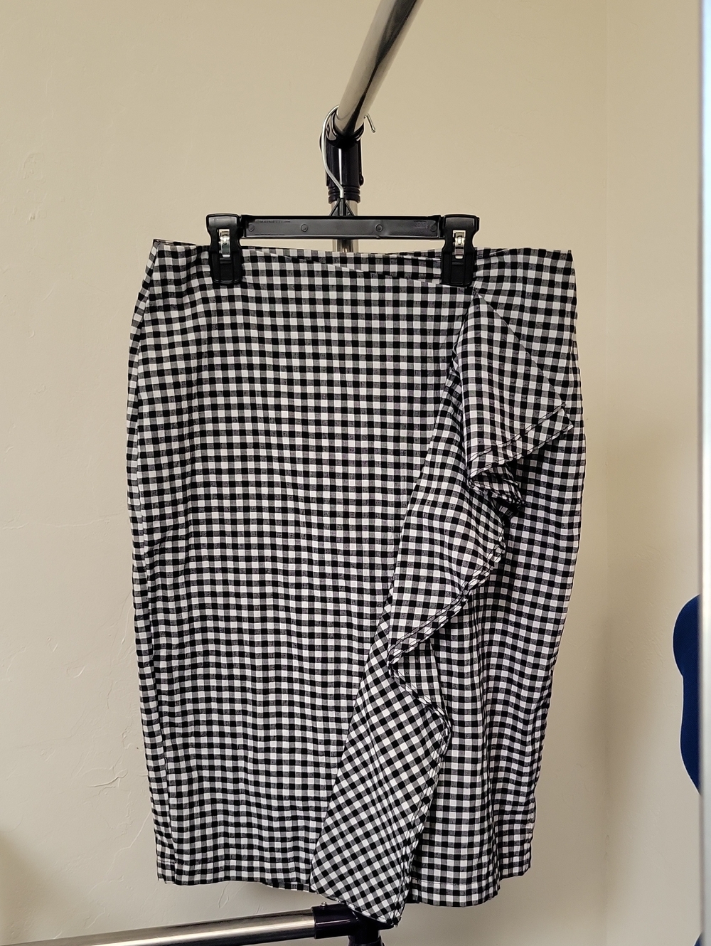 Who What Wear Black and White Gingham Ruffle Pencil Skirt